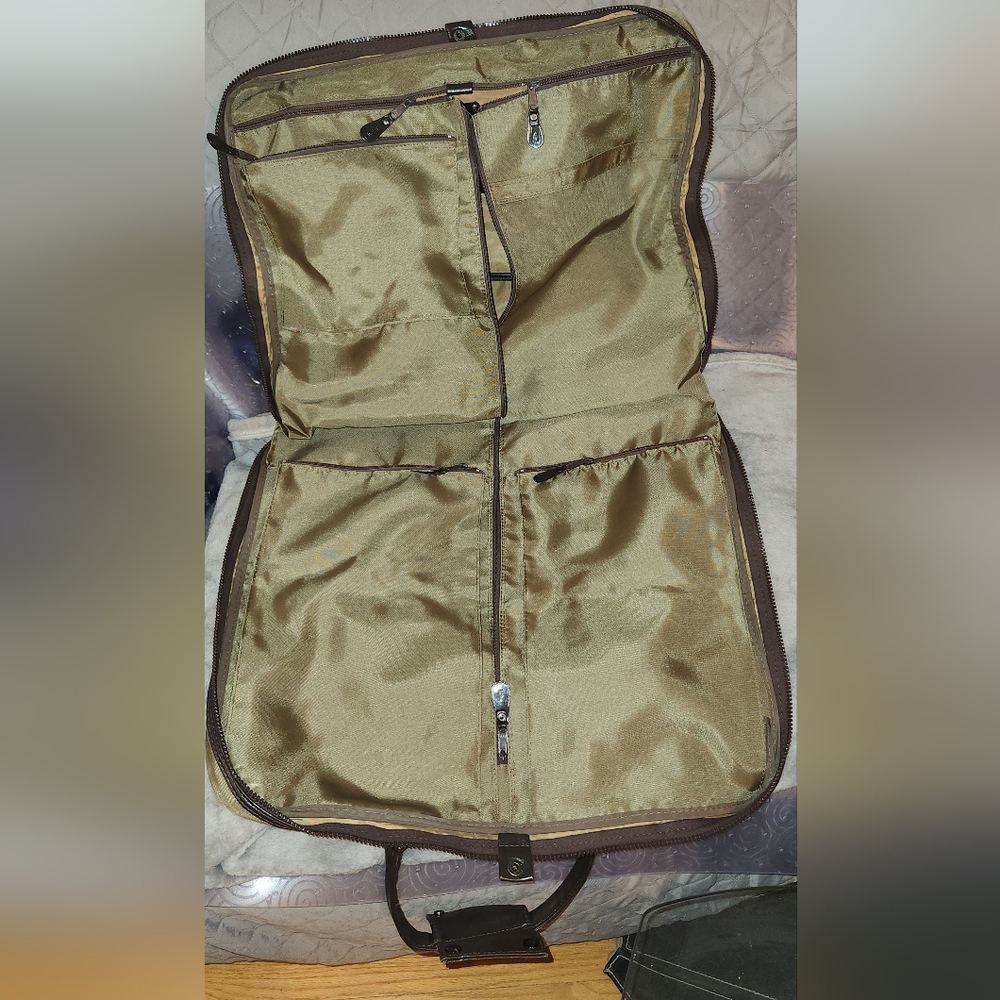 YSL Garment Bag In Army Green & Brown - Picture 4 of 17